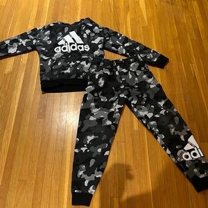 Adidas sweat suit
